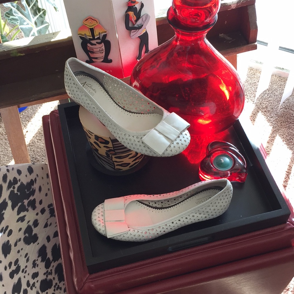 Clark’s Artisan Collection EUC Flats 🥿